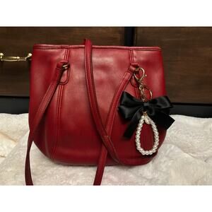 Beautiful Vintage coach red framed pouch glove tanned leather